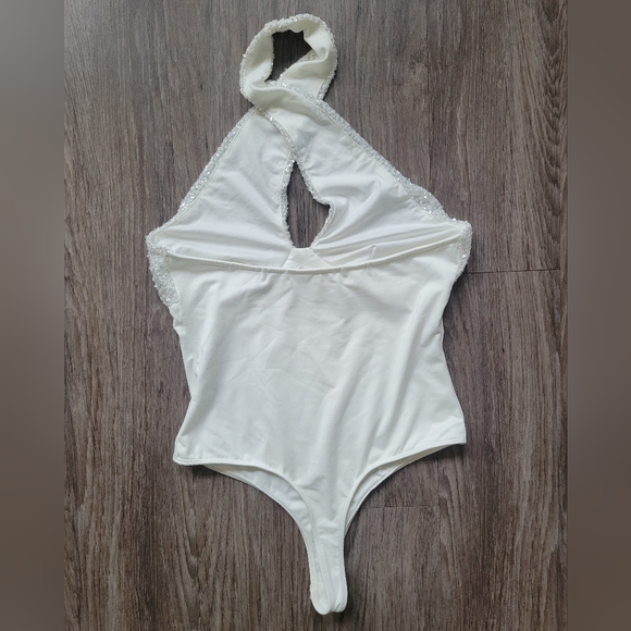 12th Tribe White Sequin Thong Bodysuit Twist Halter Neckline Cut Out Bust Sexy M - Picture 7 of 13